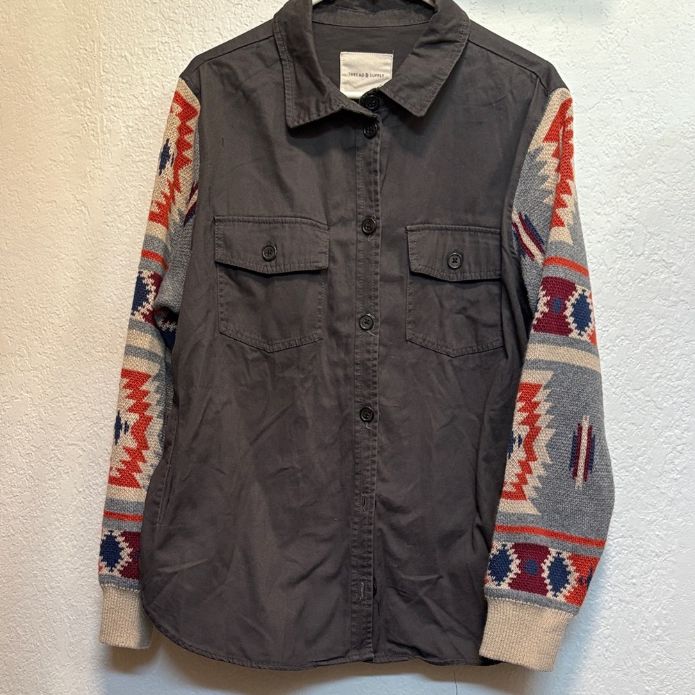 Women’s Gray Lightweight Jacket - Shacket with sweater Sleeves